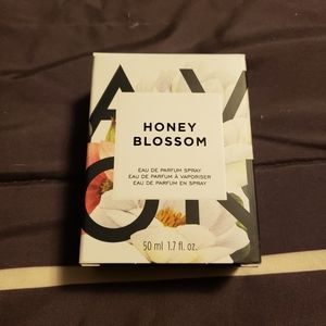 Avon Flourish Honey Blossom